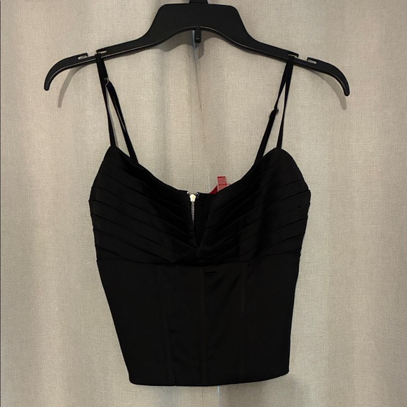 Guess Elegant Black Camisole - Picture 1 of 3